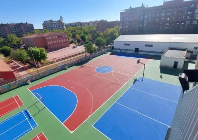 Pista finalizada del colegio de la Inmaculada, cancha de baloncesto y futbol